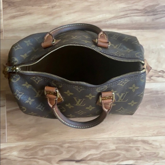 Louis Vuitton Speedy 25 - Picture 6 of 16